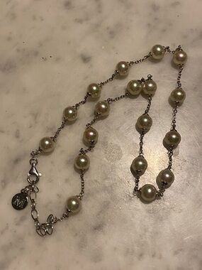 Sterling and natural pearls necklace.